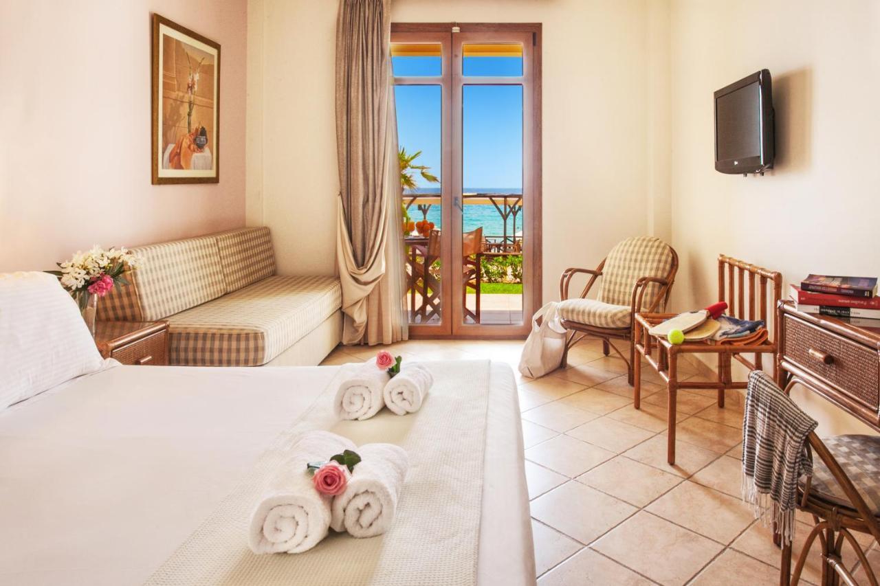 Hotel Paralio Possidi Exterior photo